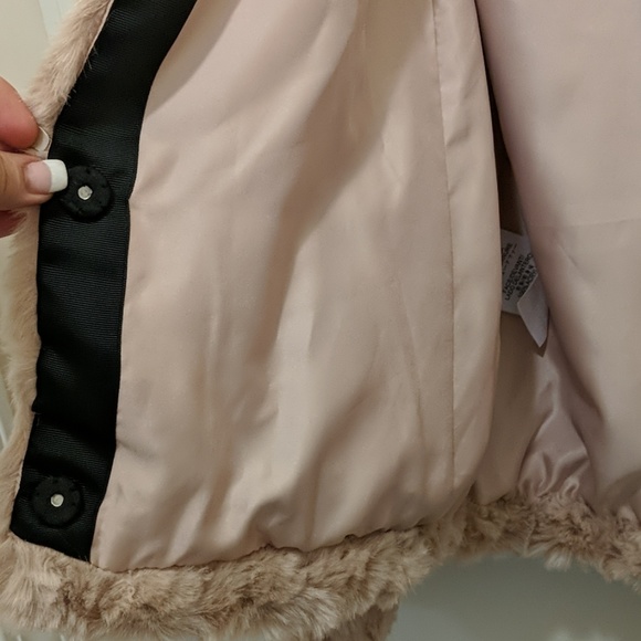 🏩NWT BCBG GENERATION FAUX FUR BLUSH JACKET🏩 - Picture 8 of 8